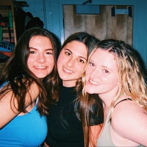 Meet your Posher, Lauren